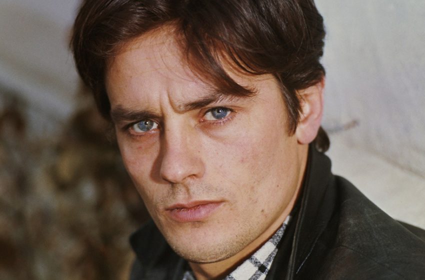  From prison to the big cinema: what Alain Delon’s handsome son looks like