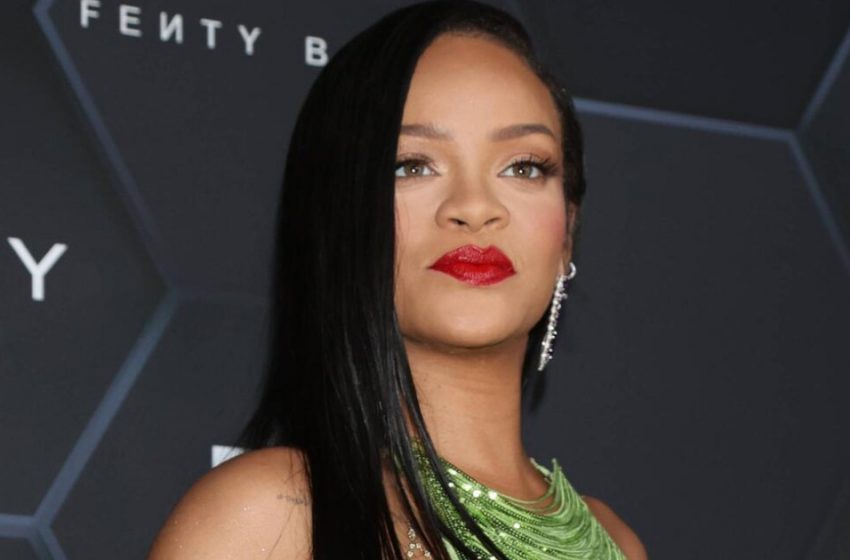  Rihanna shared the first video of her baby – he is very cute!