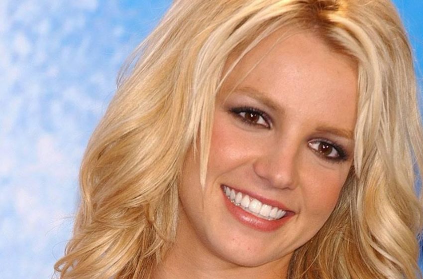  Even her ex-husband reacted to her bold demeanor: Britney Spears shocked everyone with her vulgar pics