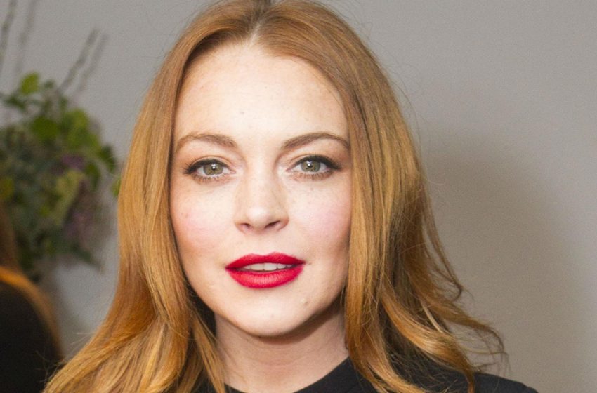  The famous actress Lindsay Lohan shared a warming photo with her husband