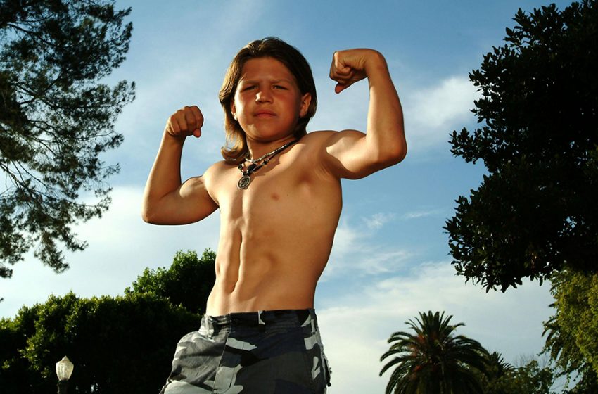  What the “world’s strongest kid” looks like 20 years after fame