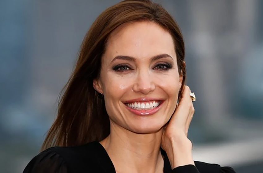  She loves to be unique every time: Angelina Jolie recreated her iconic look from the 90s