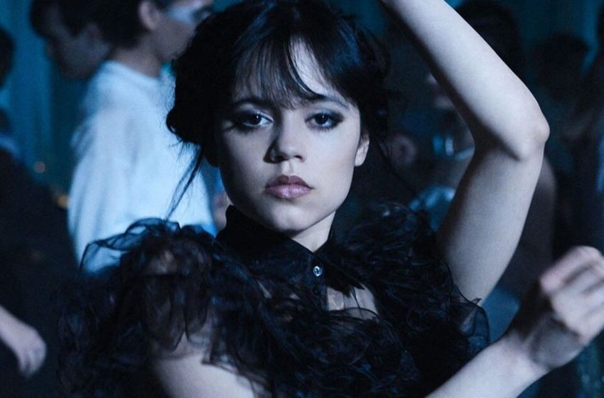  So kind and lovable: what looks like the mother of the star of “Wednesday” Jenna Ortega