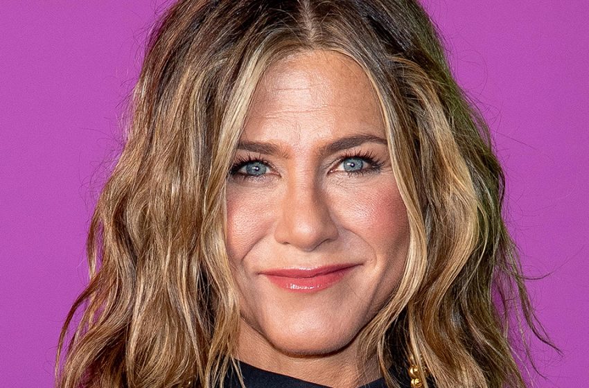  The year starts with lovely emotions: Jennifer Aniston celebrated Christmas in a bikini