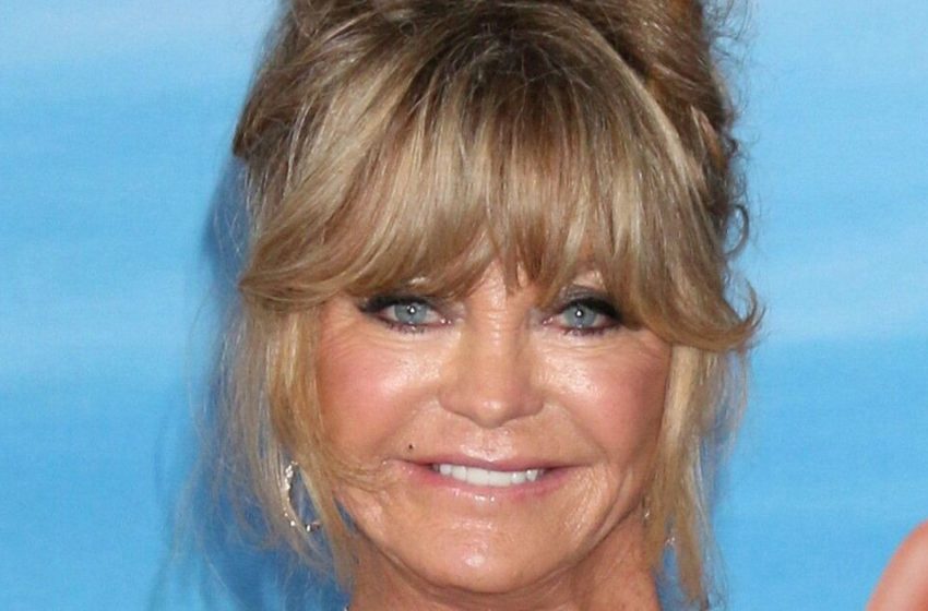  Acts so carelessly like a young: 77-year-old worldwide actress Goldie Hawn danced joyfully in public