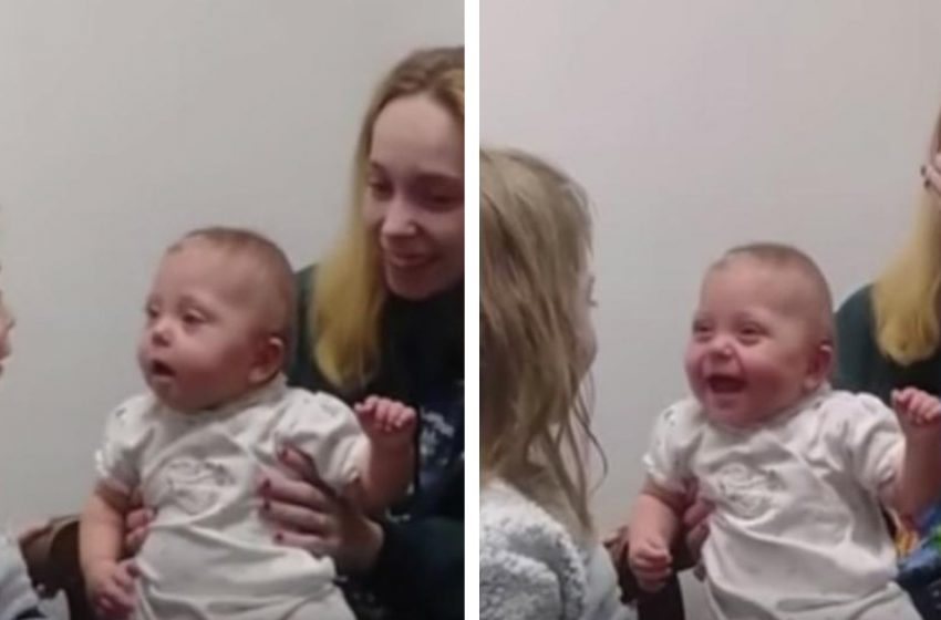  This reaction is priceless: The baby was given a hearing aid and for the first time she heard her sister’s voice