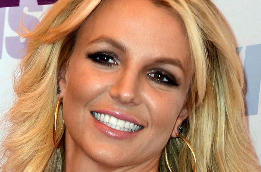  “Just Crazy”: Britney Lowered Her Shorts During the Dance and Revealed More Than Expected!