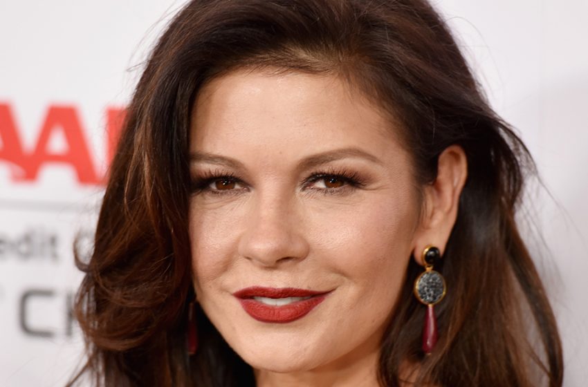  “Such a Beautiful Moment Was Captured”: Catherine Zeta-Jones Shares A Touching Photo With Her 19-Year-Old Daughter!