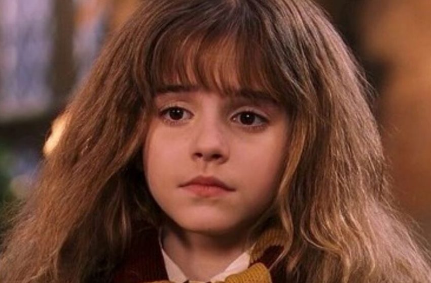  Neckline almost to the navel: Hermione from ‘Harry Potter’ shows her face to the nation in a revealing dress