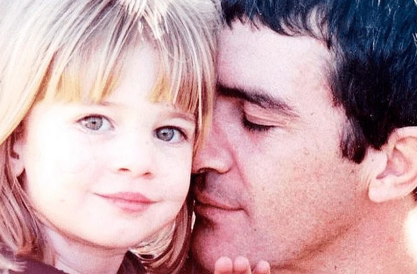  Antonio Banderas’ beautiful daughter is 26 years old: how she looks now