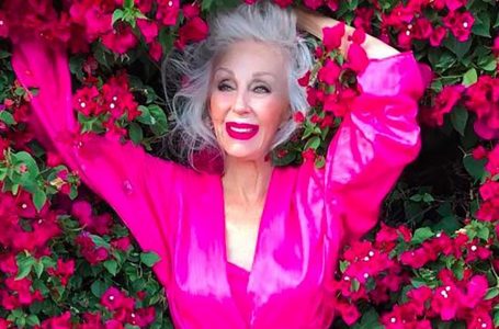 “Bright And Beautiful”: The 74-year-old Fashionista Showed What a Woman Of Her Age Should Look Like!