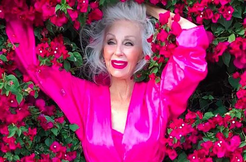  “Bright And Beautiful”: The 74-year-old Fashionista Showed What a Woman Of Her Age Should Look Like!