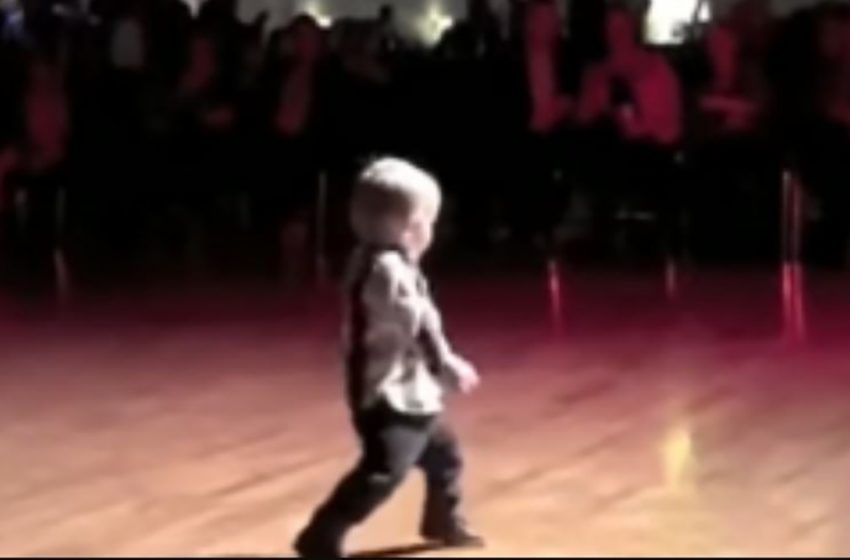  Baby Starts to Dance To His Favorite Elvis Song: The Crowd Is In Love!