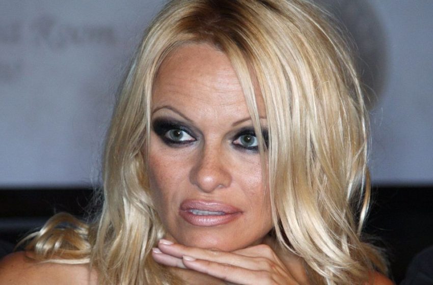  “Stunning Look In a Long White Dress”: 56-year-old Pamela Anderson Delighted Fans With Her Recent Photos!