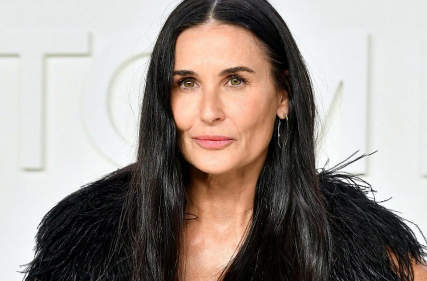  What Does 61-year-old “Forever Young Star” Looks Like Now?: The Paparazzi Shared Demi Moore’s Recent Photos!