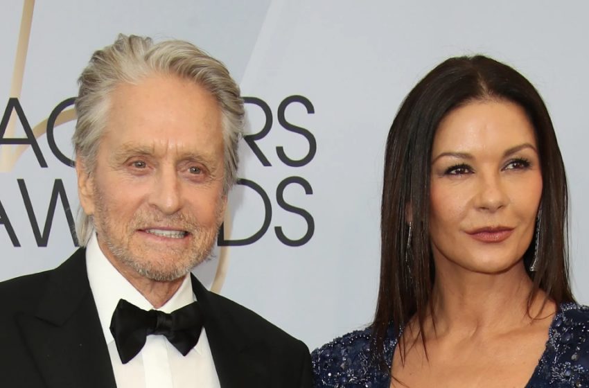  Some Archival Photos Of The Star”: Katherine Zeta-Jones Shared “Kissing” Photos With 79-Year-Old Michael Douglas!