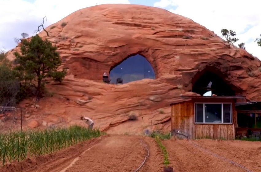  A Man Spent 25 Years Digging A House For His Family In A Cave: The Result Exceeded All Expectations!