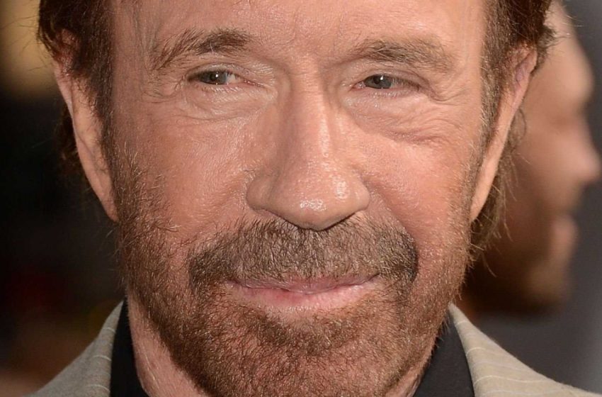  84-Year-Old Chuck Norris As A Caring Husband For His Ill Wife: What Does The Large Mansion Of The Sposes Look Like?