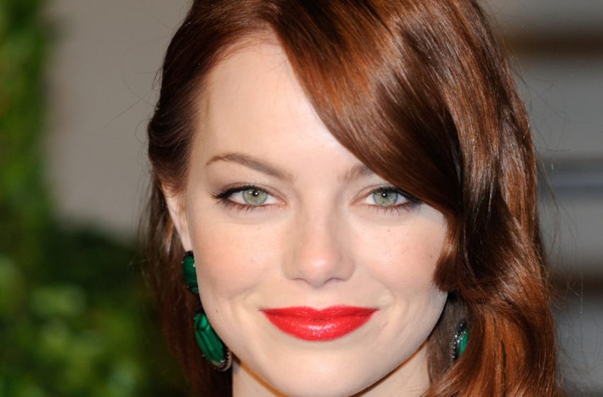  “She Stole The Spotlight With Her Gorgeous Look”: Emma Stone Was Captured In A Mint Louis Vuitton Dress At The Oscars 2024!