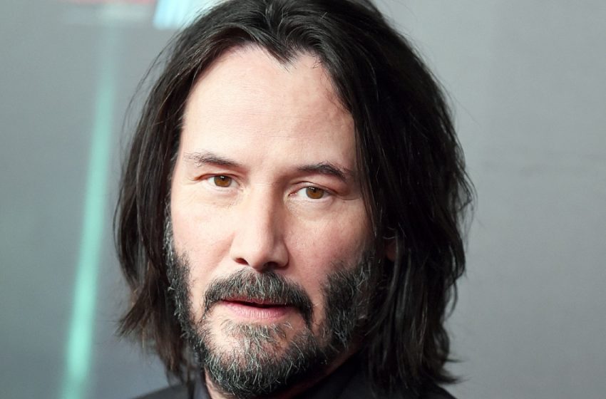  “Finnally Cut HIs Long Hair”: 59-Year-Old Keanu Reeves Surprised Everyone With His New Look At The Oscar Party!