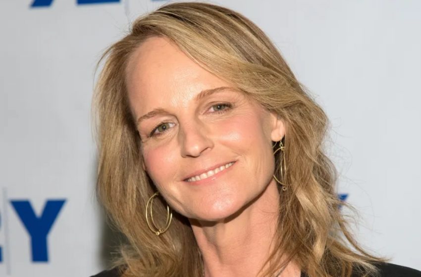  “Has She Resorted To Plastic?”: 60-Year-Old Helen Hunt’s Recent Make-up Free Photos Caused Lots Of Speculations Among Fans!