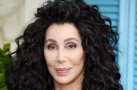 “Stooped Lady With a Young Man Half Her Age”: Cher Was Spotted With Her Boyfriend 40 Years Younger Than Her!