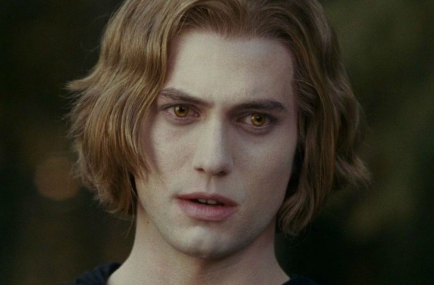  “From a Mysterious Handsome Guy To a Gray-Bearded Man”: What Does Jasper From “Twilight” Look Like Today?