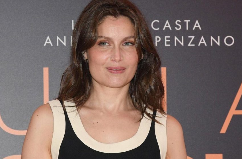  “Without Makeup And In a “Naked” Dress: 46-Year-Old Laetitia Casta Showed Off Her Perfect Body In Black Mesh!