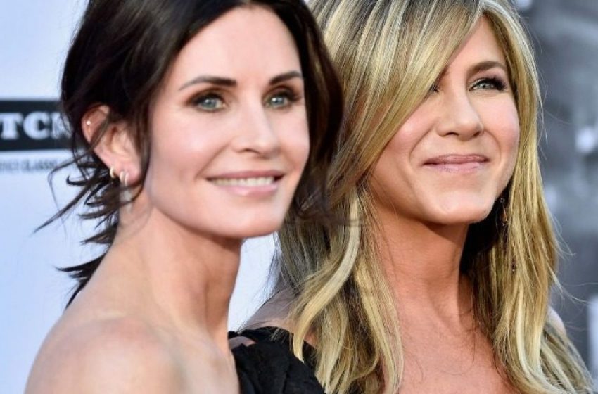  “I Can’t Imagine a World Without Her”: Jennifer Aniston Touchingly Congratulated Courteney Cox On Her 60th Birthday!