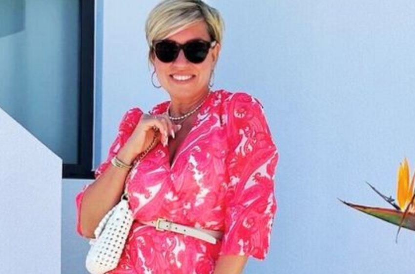  A woman should shine in summer! We show simple, but very stylish looks for women 50+ age