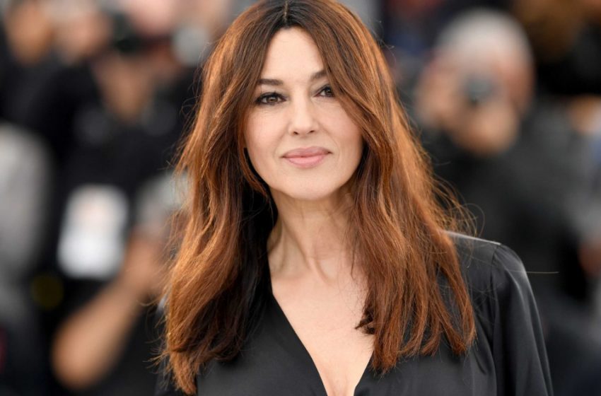  “Forever Young Beauty”: Monica Bellucci Shared Photos Of Her New Photo Shoot, Surprising Fans With Her Sensual Image!