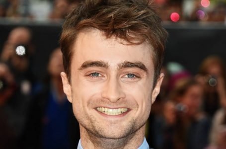 “They Are Like Mom And Son”: The Appearance Of 34-Year-Old Daniel Radcliffe With His Partner In Public Made a Real Buzz On The Net!