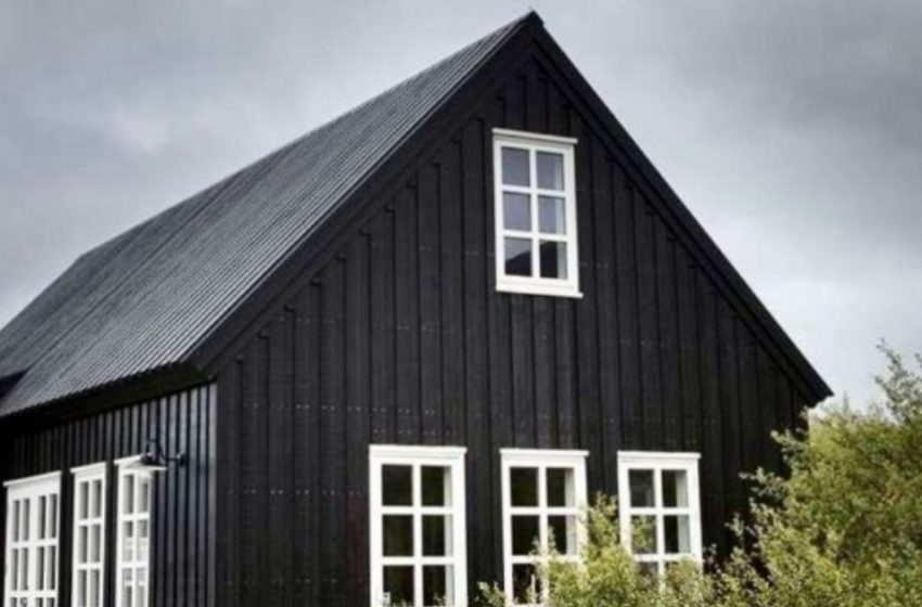  How Do People Live In the Icelandic Outback: Rare Photos Of a House Inside!