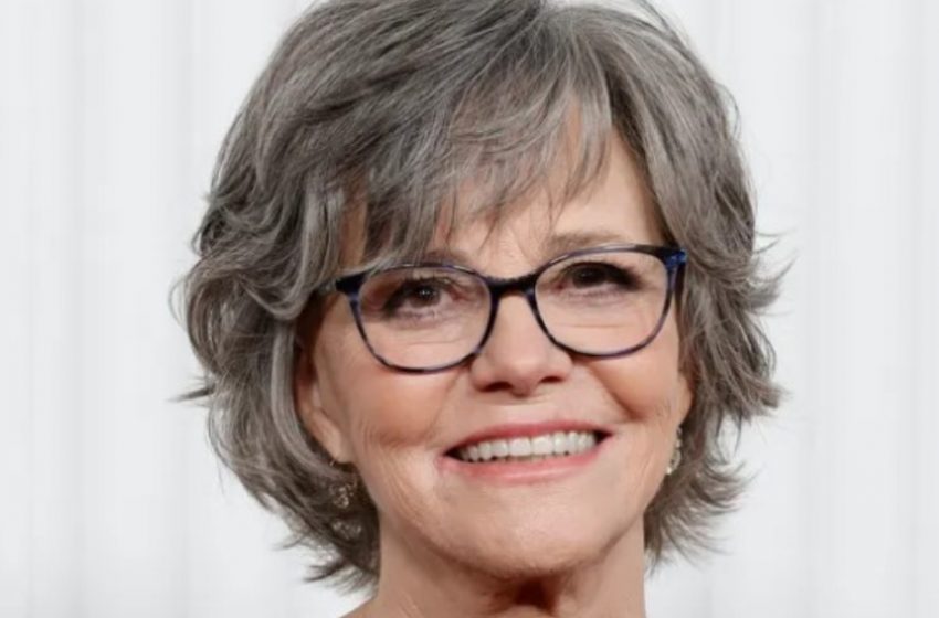  77-Year-Ol Hollywood Legend Shared Her Feelings Of Being a Brandma Of Five: Sally Field’s Aged Pics From a Beautiful Ocean-View House!