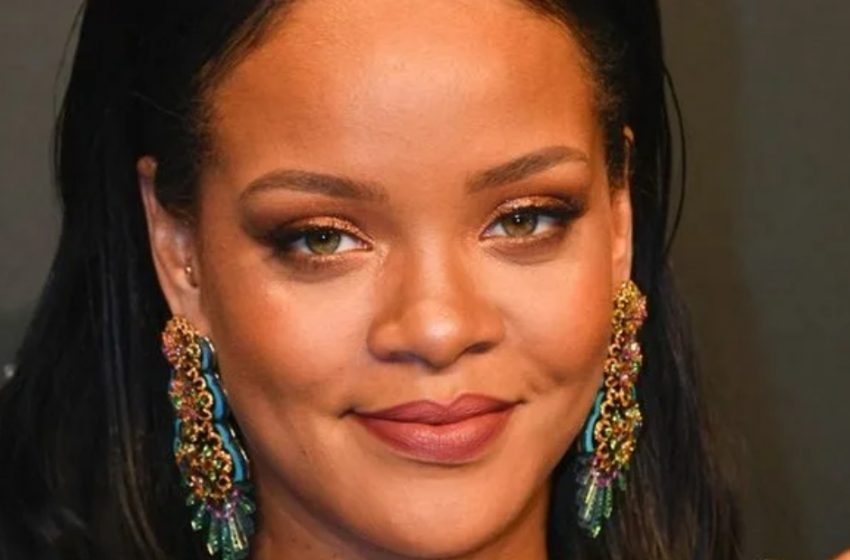  Rihanna’s 2-Year-Old Son Is Taking His First Steps In Modeling: What Is The Detail That Caught People’s Attention?