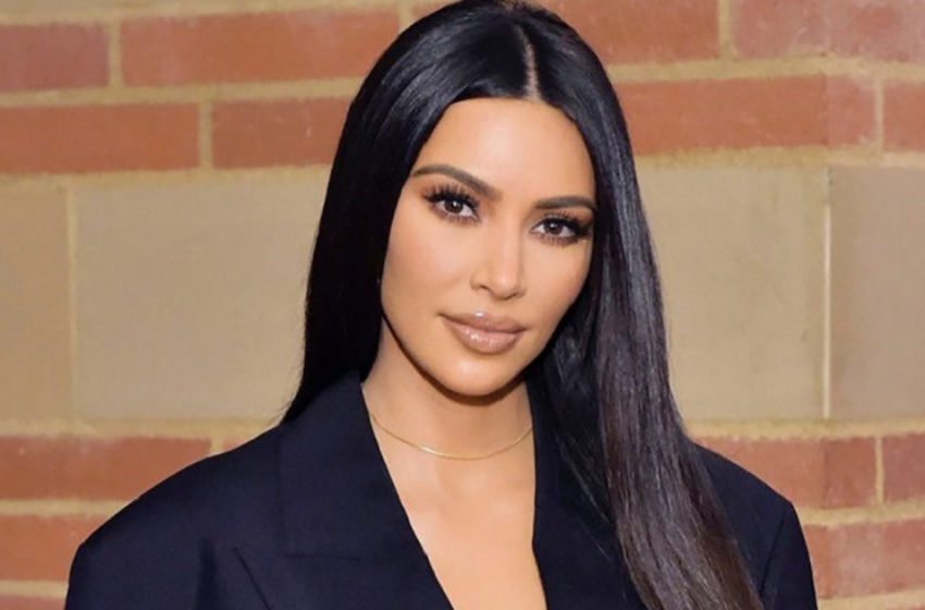  Kim Kardashian: A Natural Look and Family Fun in the Sunshine