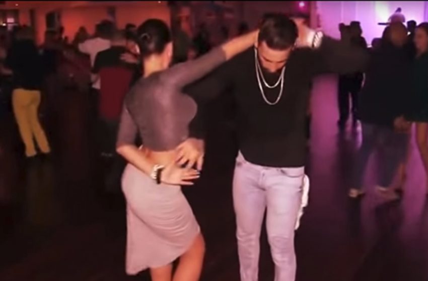  “Perfect Figure And Elasticity of Movement”: It’s Impossible To Take Eyes Off The Girl Dancing Bachata!