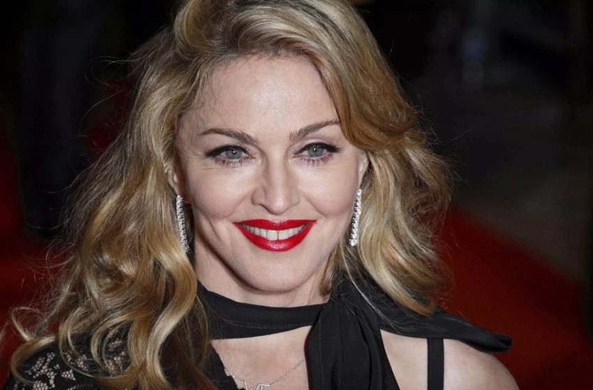  Madonna’s Love Life Gets a New Twist: Queen of Pop’s New Relationship with 37-Year-Younger Footballer Turns Heads!