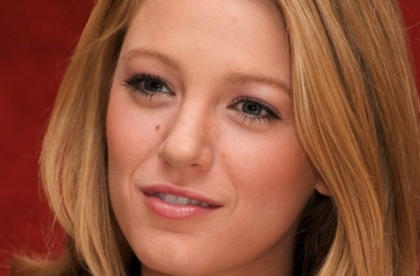  “Mom Of 4 Kids Is In Gorgeous Shape”: Blake Lively Appeared In Extremely Low-Cut Outfit!