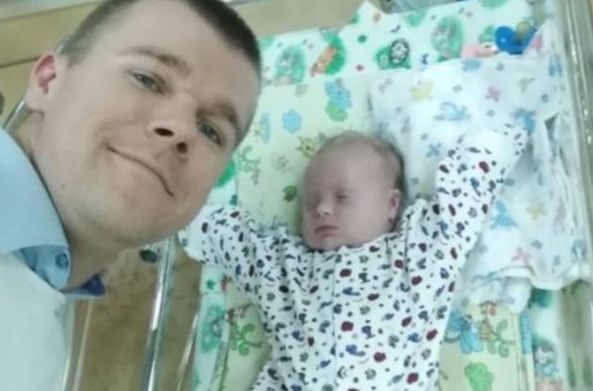  Single Father Raises a Child with Down Syndrome After Wife Abandons the Family