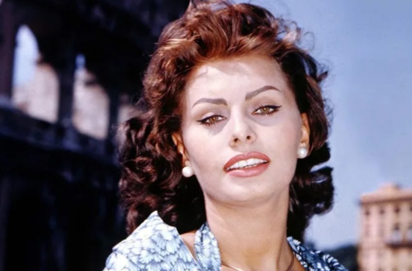  “Uncanny Resemblance”: Sophia Loren’s Granddaughter Inherited Her Grandmother’s Charisma And Beauty!