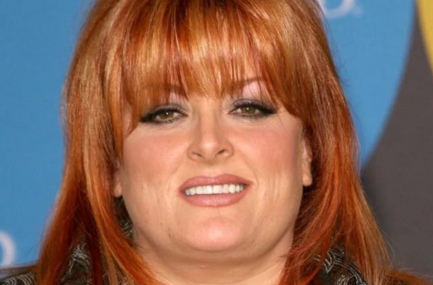  ”Looks So Skinny At Her 60”: Wynonna Judd Suprised Everyone With Extreme Weight Loss And Her Look In a Black Outfit!