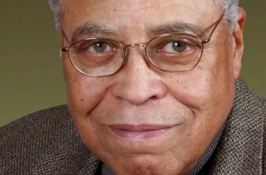  “James Earl Jones’ Only Son, at 42, Stuns Fans with His Remarkable Resemblance to His Father”: What Does He Look Like Now?