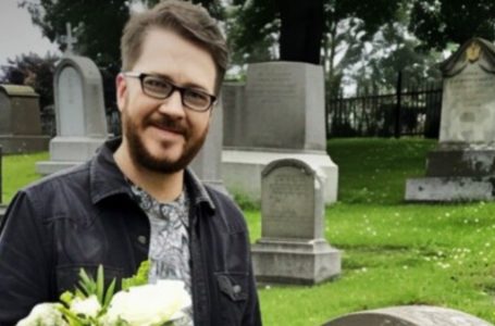 “I Went to Clean My Grandpa’s Neglected Grave and Discovered Mysterious Coordinates Engraved on It”: What I Found Left Me Speechless