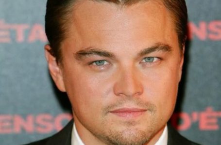 Leonardo DiCaprio And His Young Girlfriend Tried To Hide From Paparazzi While Shopping In New York: Rare Shots Of The Couple!