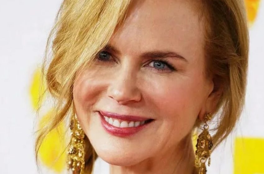  Nicole Kidman’s New Photos Raise Eyebrows: What a  Revealing Outfit For a 56-Year-Old!