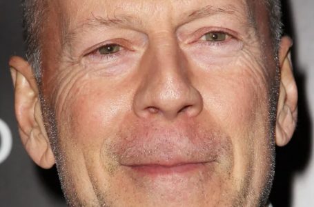 “Is It Really That Bad?”: Bruce Willis’s Appearance Scared Fans!