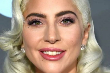 “The Star’s Stunning Transformation”: Surprising Shots Of Lady Gaga’s “Unrecognizable” Look At “Joker: Folie à Deux” Premiere!