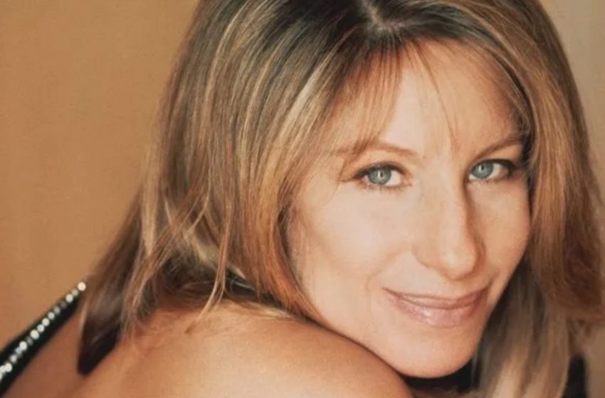  “Barbra Streisand’s Son Grew Up in a Boarding School and Doesn’t Get Along Well with His Mother”: What Does He Look Like?