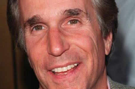 “Henry Winkler’s 6 Gorgeous Grandkids, Including 3 Red-Haired Boys”: What Do They Look Like?